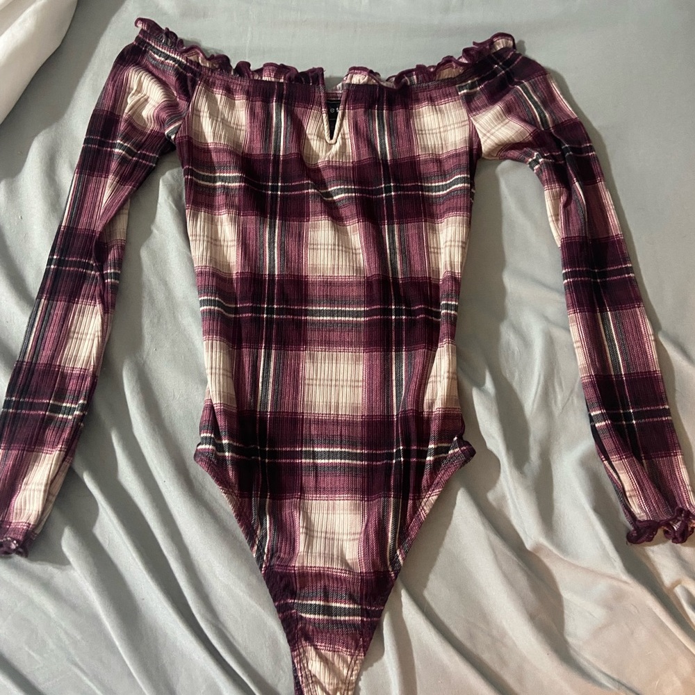 Off the shoulders body suit